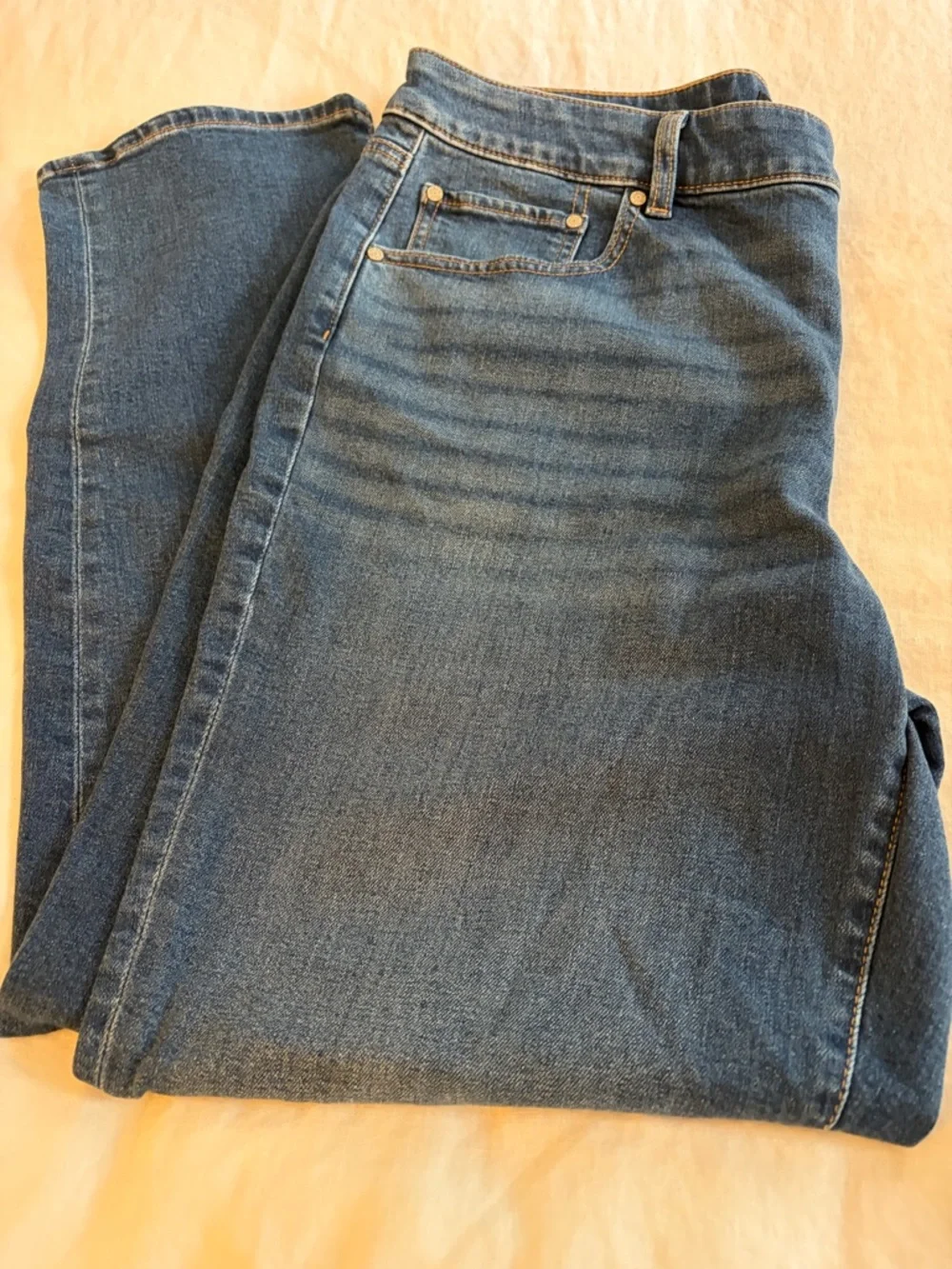 Talbots Women’s Straight-Leg Jeans in Medium Blue - Picture 1 of 4
